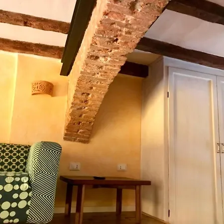 Apartment Senzanome Escape *